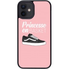 Hülle iPhone 12 mini - princesse en basket