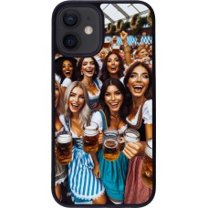 iPhone 12 mini Case Hülle - Silikon schwarz Oktoberfest Frauen