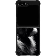 Samsung Galaxy Z Flip5 Case Hülle - Silikon schwarz Lion looking up