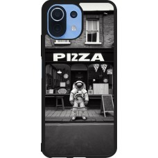 Xiaomi Mi 11 Lite 5G Case Hülle - Silikon schwarz Astronaut vor einer Pizzeria