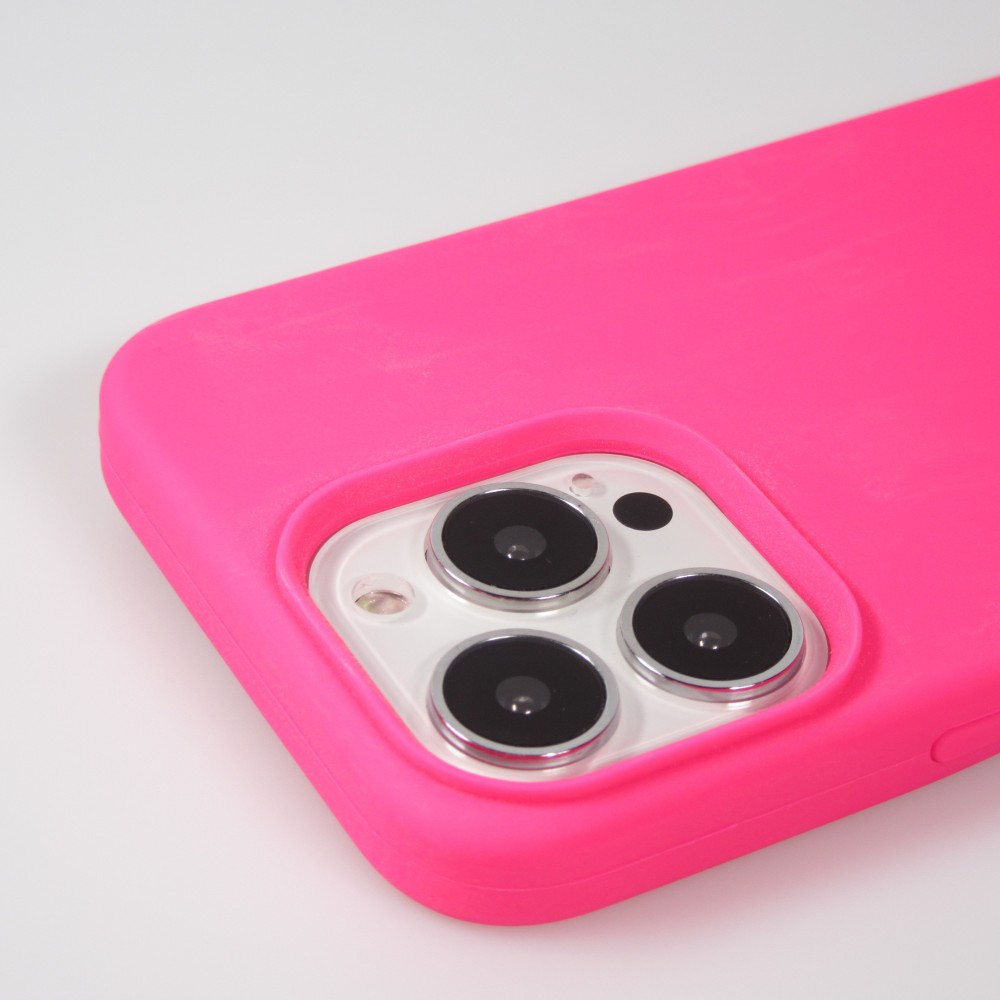 Coque iPhone 15 Pro - Soft Touch - Rose foncé