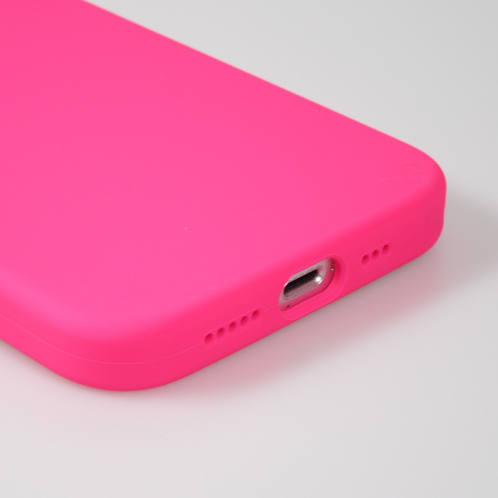 Coque iPhone 15 Pro - Soft Touch - Rose foncé