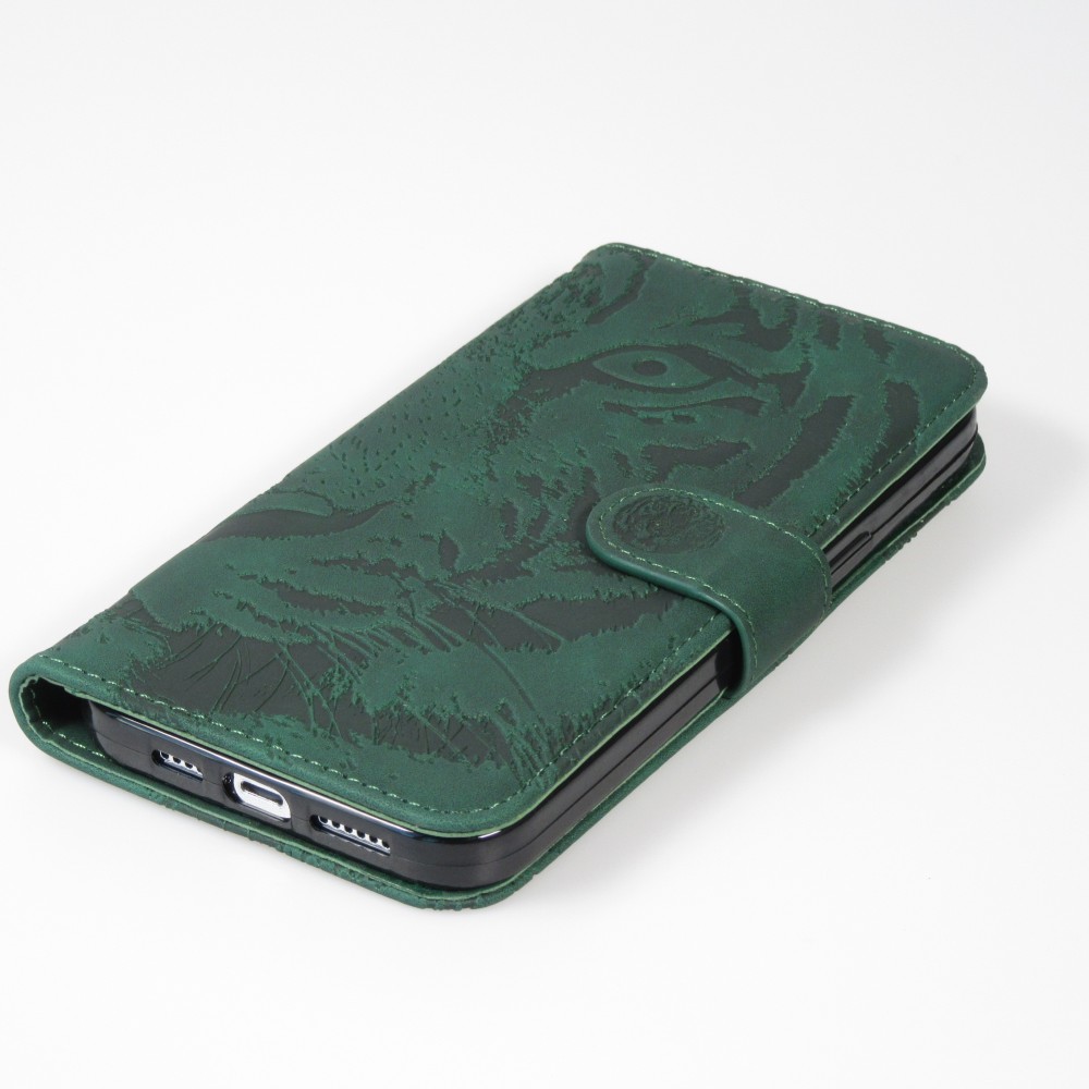 iPhone 14 Max Case Hülle - 3D Flip Kunstleder Auge des Tigers - Grün