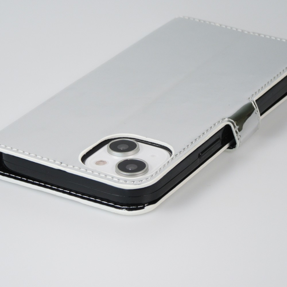 iPhone 14 Plus Case Hülle - Flip Glatt brilliant glänzend & reflektierend mit Schlaufe - Cold Steel