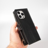 iPhone 15 Pro Max Case Hülle - Brieftaschen-Hülle luxuriös und raffiniert mit Magnet Verschluss & Münz- und Kartenfach  - Schwarz