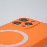 iPhone 15 Pro Max Case Hülle - Soft-Shell silikon cover mit MagSafe und Kameraschutz - Orange